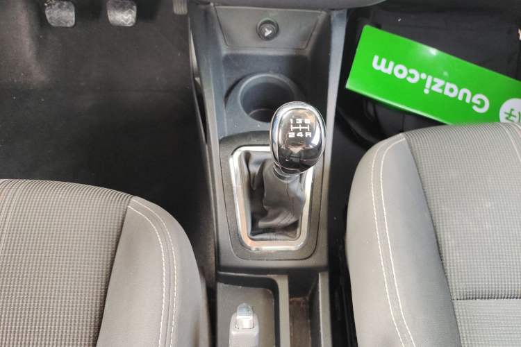 Used Dongfeng Aeolus AX3 2016 1.5L Manual Shangkue Model Gear Lever
