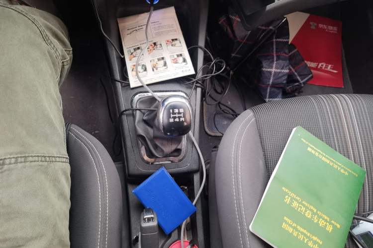 Used Dongfeng Aeolus AX3 2016 1.5L Manual ZhiKu Model Gear Lever