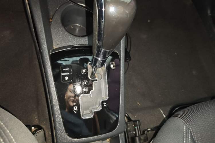 Used Dongfeng Aeolus AX3 2016 1.5L Automatic Shangkue Model Gear Lever