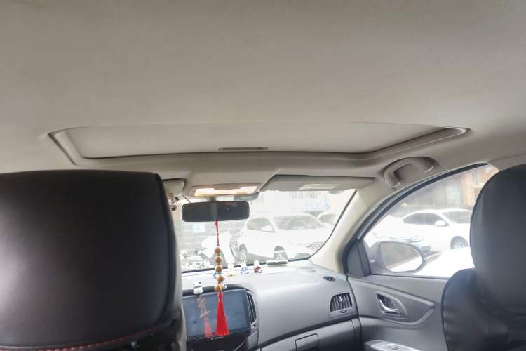 Used Dongfeng Aeolus AX3 2016 1.5L Manual ZhiKu Model Headliner