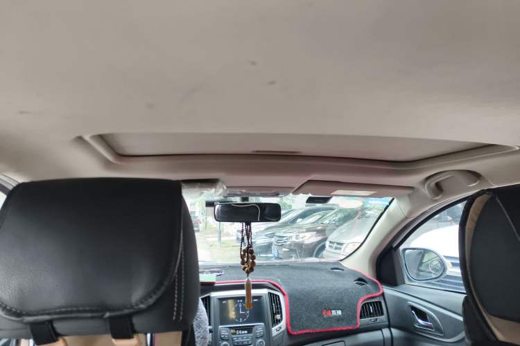 Used Dongfeng Aeolus AX3 2016 1.5L Manual ZhiKu Model Headliner