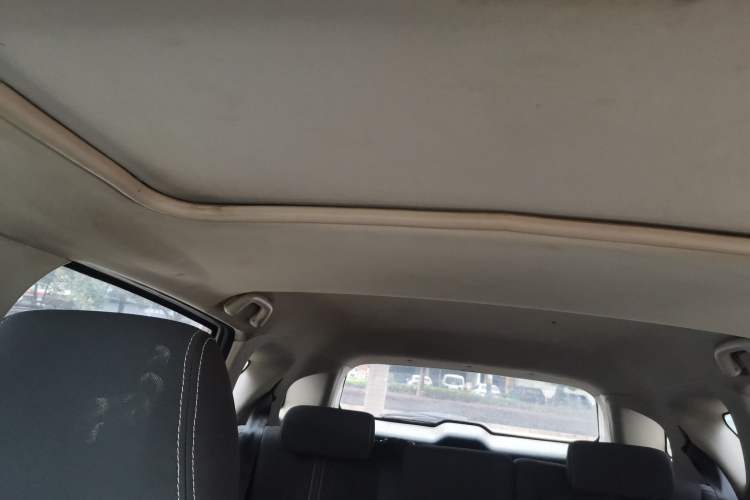 Used Dongfeng Aeolus AX3 2016 1.5L Manual ZhiKu Model Headliner