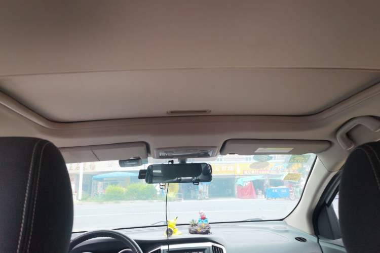 Used Dongfeng Aeolus AX3 2016 1.5L Manual ZhiKu Model Headliner