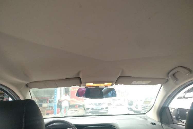 Used Dongfeng Aeolus AX3 2016 1.5L Automatic Shangkue Model Headliner