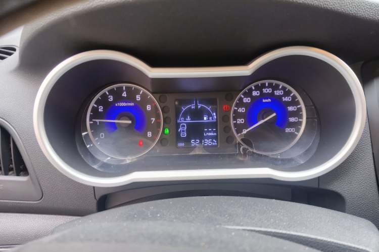 Used Dongfeng Aeolus AX3 2016 1.5L Manual ZhiKu Model Instrument Cluster