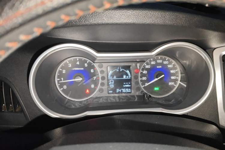 Used Dongfeng Aeolus AX3 2016 1.5L Manual ZhiKu Model Instrument Cluster