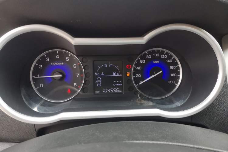 Used Dongfeng Aeolus AX3 2016 1.5L Manual ZhiKu Model Instrument Cluster