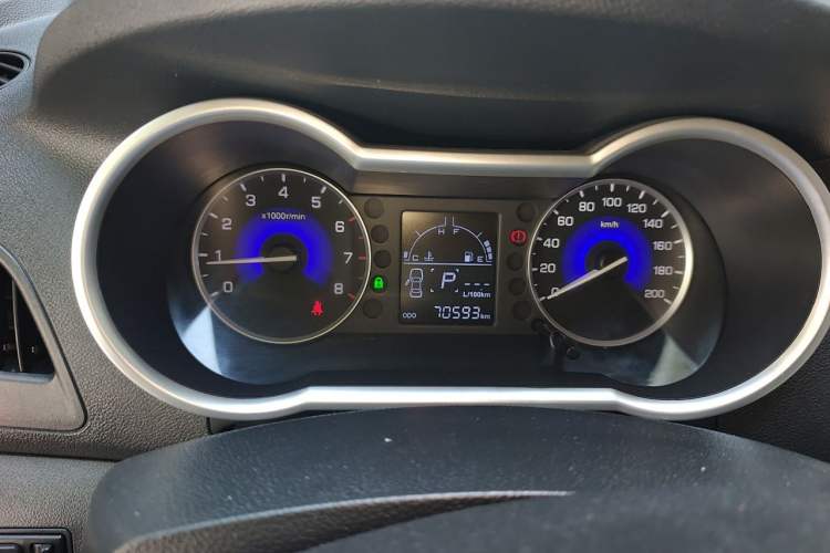 Used Dongfeng Aeolus AX3 2016 1.5L Automatic ZhiKu Model Instrument Cluster