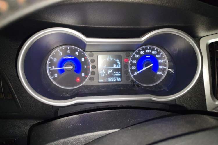 Used Dongfeng Aeolus AX3 2016 1.5L Automatic ZhiKu Model Instrument Cluster