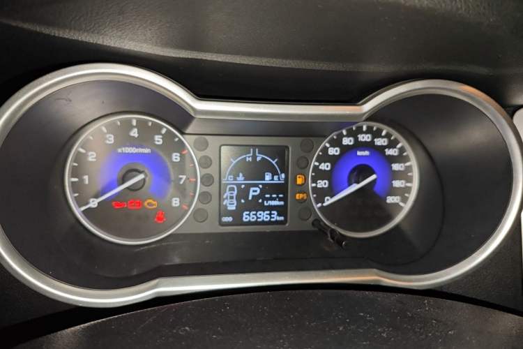 Used Dongfeng Aeolus AX3 2016 1.5L Automatic Zunku Model Instrument Cluster