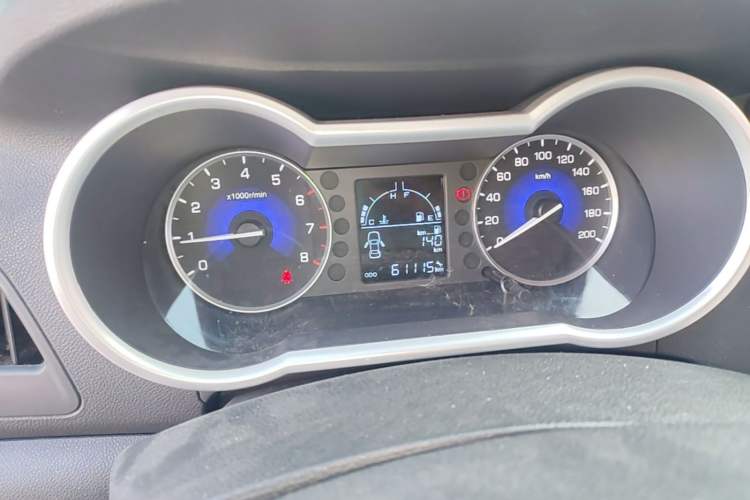 Used Dongfeng Aeolus AX3 2016 1.5L Manual ZhiKu Model Instrument Cluster