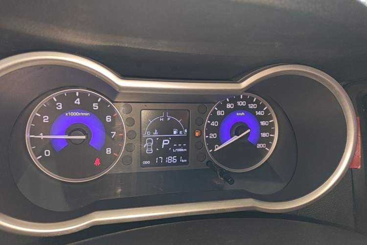 Used Dongfeng Aeolus AX3 2016 1.5L Automatic Shangkue Model Instrument Cluster