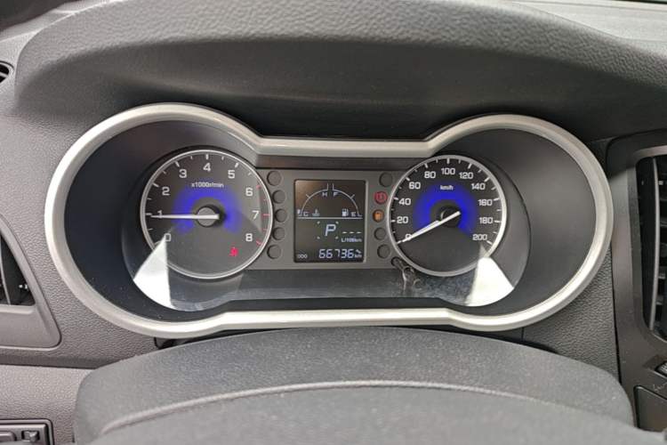 Used Dongfeng Aeolus AX3 2016 1.5L Automatic Shangkue Model Instrument Cluster