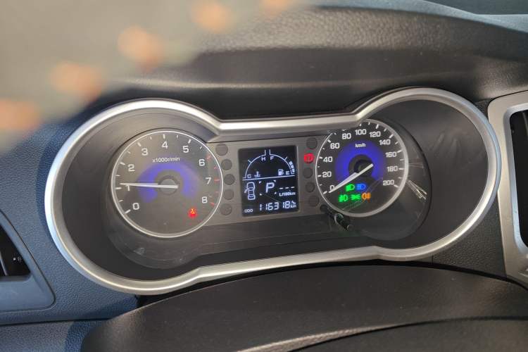 Used Dongfeng Aeolus AX3 2016 1.5L Automatic Zunku Model Instrument Cluster