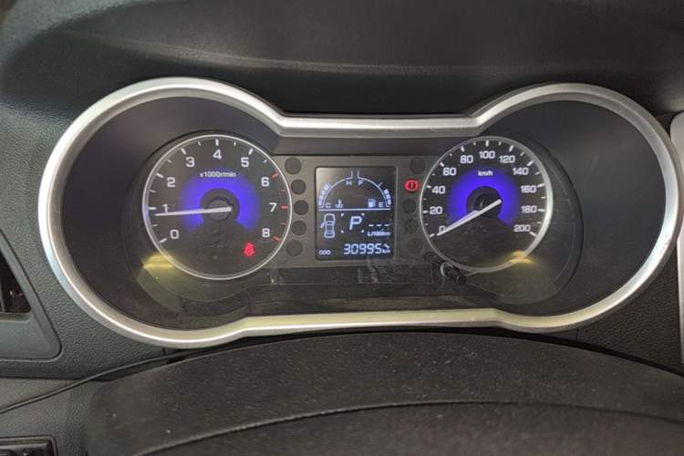 Used Dongfeng Aeolus AX3 2016 1.5L Automatic Shangkue Model Instrument Cluster