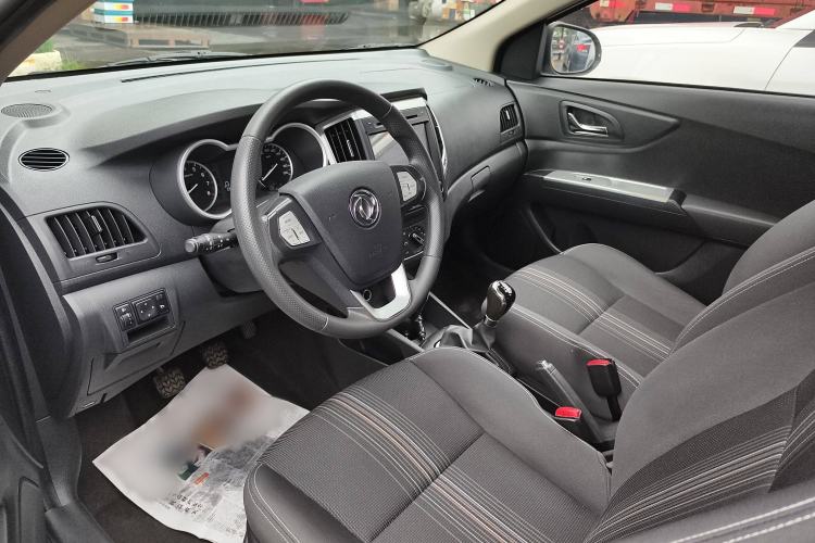 Used Dongfeng Aeolus AX3 2016 1.5L Manual Shangkue Model Interior 1