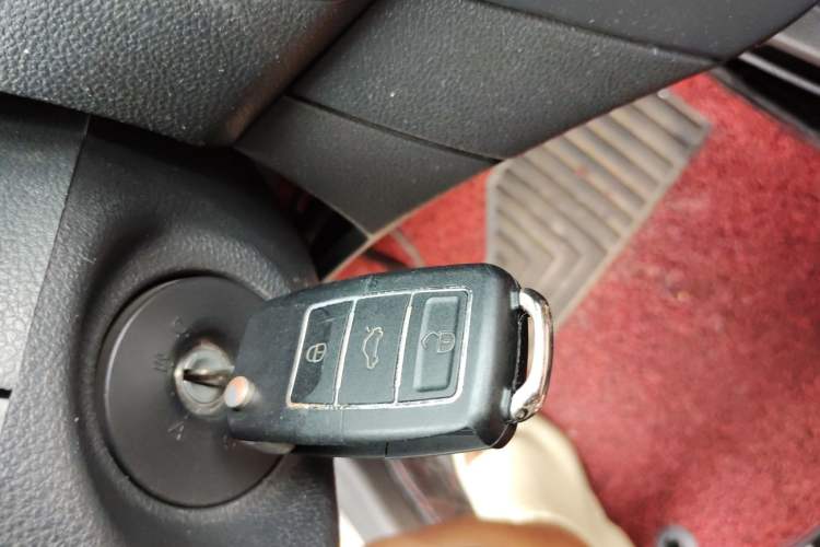 Used Dongfeng Aeolus AX3 2016 1.5L Automatic Shangkue Model Interior 1