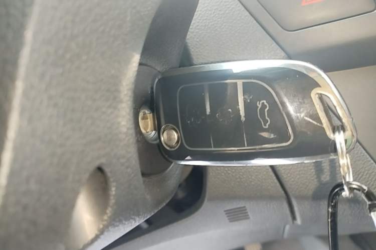Used Dongfeng Aeolus AX3 2016 1.5L Automatic Zunku Model Interior 1
