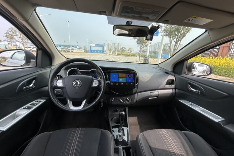 Used Dongfeng Aeolus AX3 2016 1.5L Automatic ZhiKu Model Interior 2