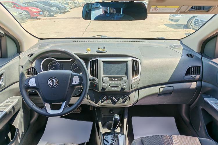 Used Dongfeng Aeolus AX3 2016 1.5L Automatic Zunku Model Interior 3