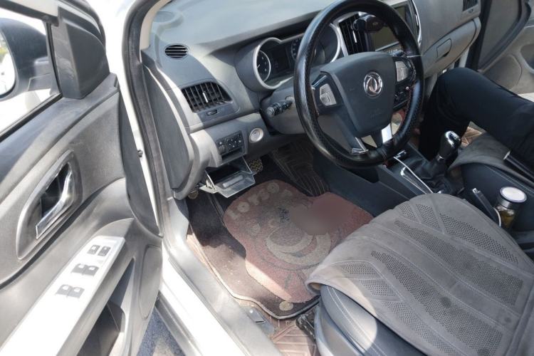Used Dongfeng Aeolus AX3 2016 1.4T Manual ZhiKu Model Interior 3