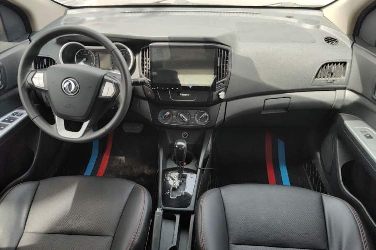 Used Dongfeng Aeolus AX3 2016 1.5L Automatic Shangkue Model Interior 3