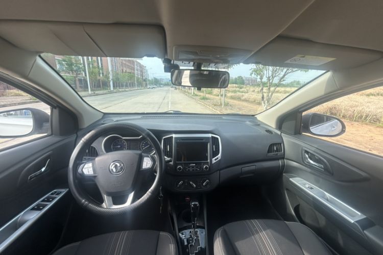 Used Dongfeng Aeolus AX3 2016 1.5L Automatic Shangkue Model Interior 4