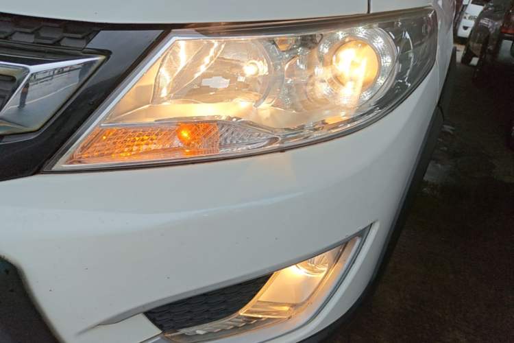 Used Dongfeng Aeolus AX3 2016 1.5L Automatic Shangkue Model Left Front Headlight