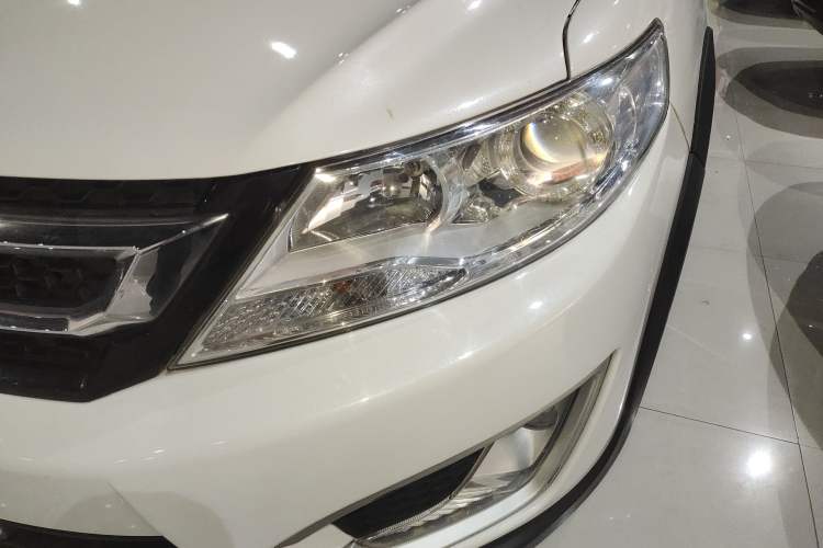 Used Dongfeng Aeolus AX3 2016 1.5L Automatic Zunku Model Left Front Headlight