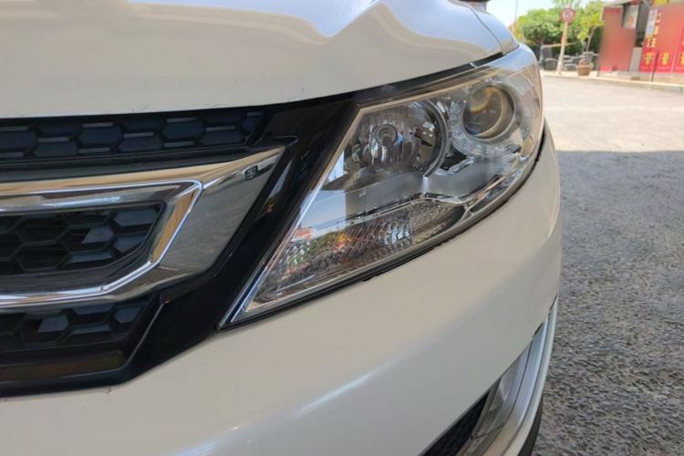 Used Dongfeng Aeolus AX3 2016 1.5L Automatic ZhiKu Model Left Front Headlight