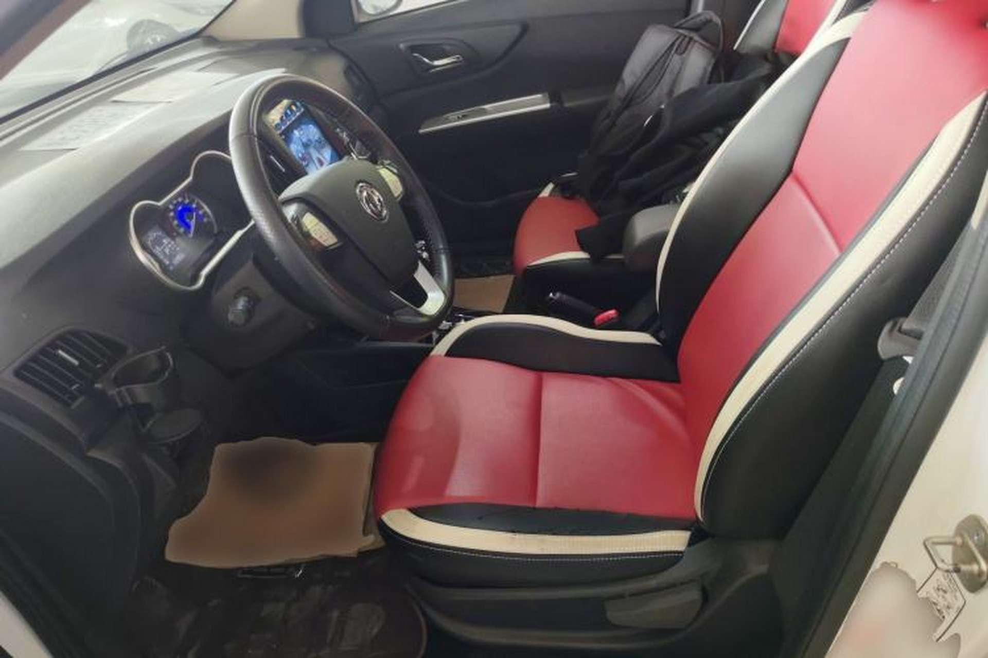 Used Dongfeng Aeolus AX3 2016 1.5L Automatic ZhiKu Model Left Front Seat