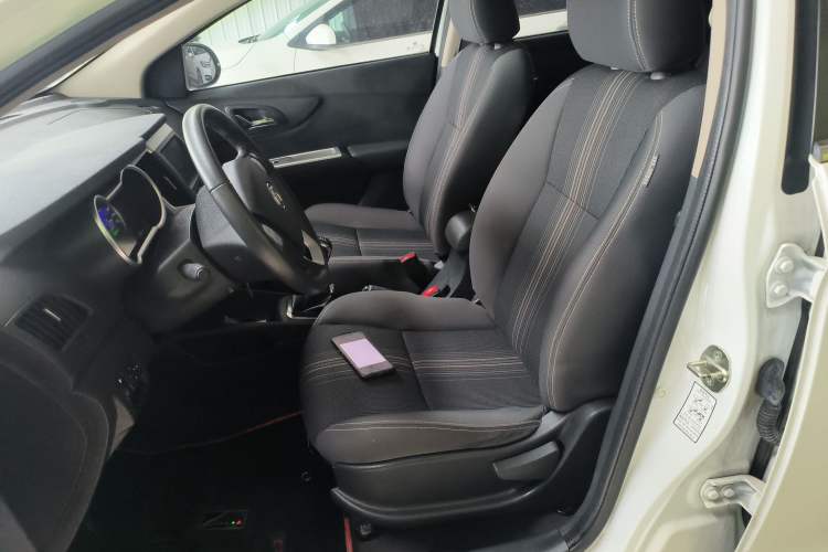 Used Dongfeng Aeolus AX3 2016 1.5L Manual ZhiKu Model Left Front Seat