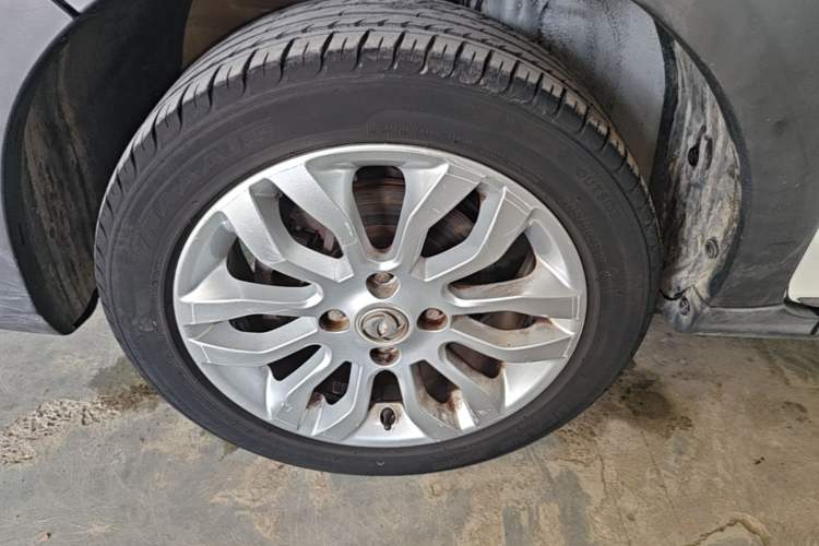Used Dongfeng Aeolus AX3 2016 1.5L Manual Shangkue Model Left Front Wheel Hub