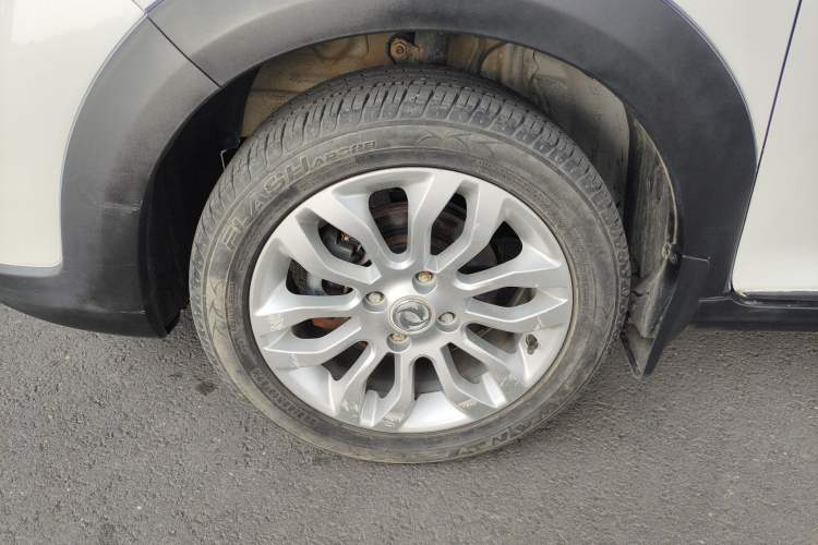 Used Dongfeng Aeolus AX3 2016 1.5L Manual Shangkue Model Left Front Wheel Hub