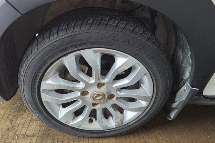 Used Dongfeng Aeolus AX3 2016 1.5L Automatic Shangkue Model Left Front Wheel Hub