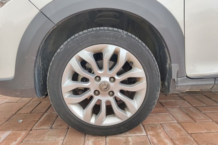 Used Dongfeng Aeolus AX3 2016 1.5L Automatic Shangkue Model Left Front Wheel Hub