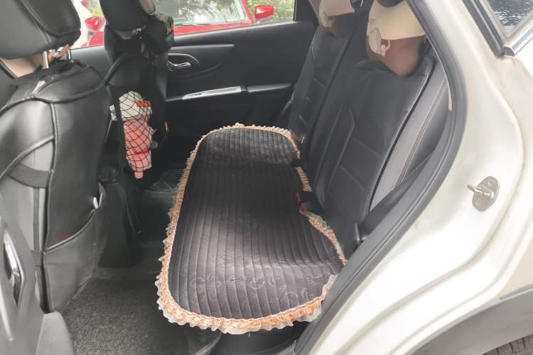 Used Dongfeng Aeolus AX3 2016 1.5L Manual ZhiKu Model Left Rear Seat