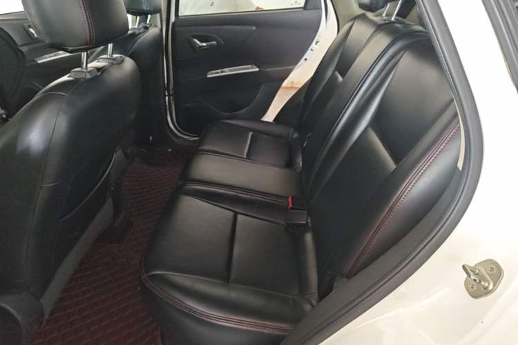 Used Dongfeng Aeolus AX3 2016 1.5L Manual Shangkue Model Left Rear Seat