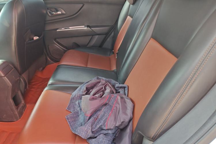 Used Dongfeng Aeolus AX3 2016 1.5L Manual Shangkue Model Left Rear Seat