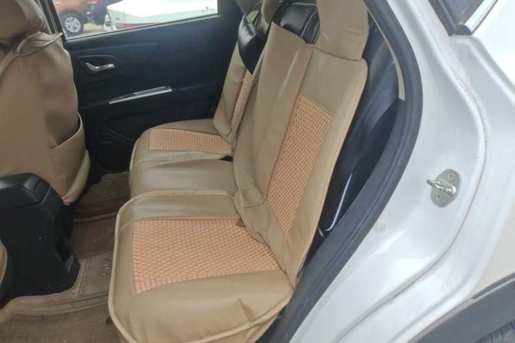 Used Dongfeng Aeolus AX3 2016 1.5L Manual Shangkue Model Left Rear Seat