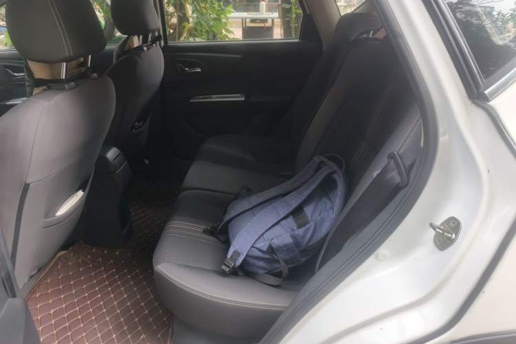 Used Dongfeng Aeolus AX3 2016 1.5L Manual ZhiKu Model Left Rear Seat