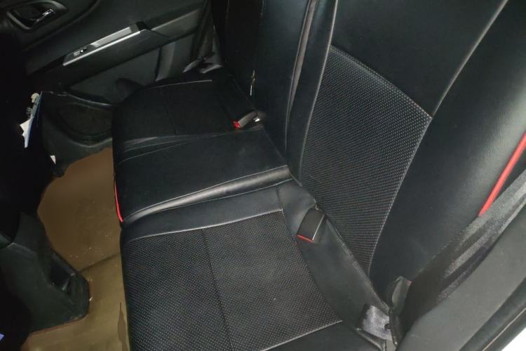 Used Dongfeng Aeolus AX3 2016 1.5L Automatic ZhiKu Model Left Rear Seat