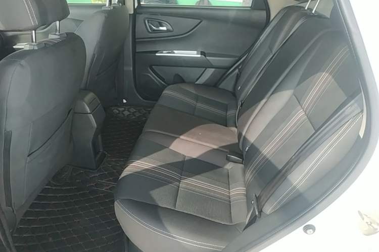 Used Dongfeng Aeolus AX3 2016 1.5L Automatic Zunku Model Left Rear Seat