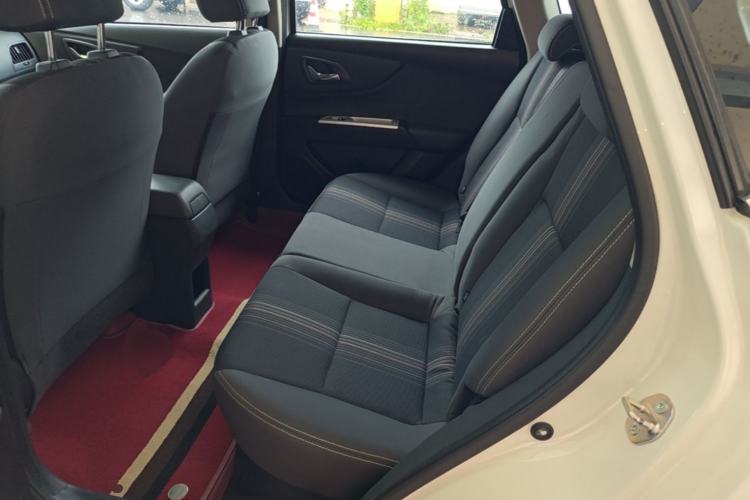 Used Dongfeng Aeolus AX3 2016 1.5L Automatic Shangkue Model Left Rear Seat