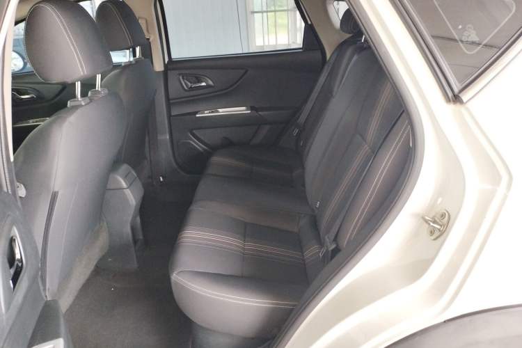 Used Dongfeng Aeolus AX3 2016 1.5L Automatic Shangkue Model Left Rear Seat