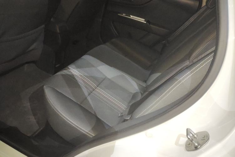Used Dongfeng Aeolus AX3 2016 1.5L Automatic Zunku Model Left Rear Seat