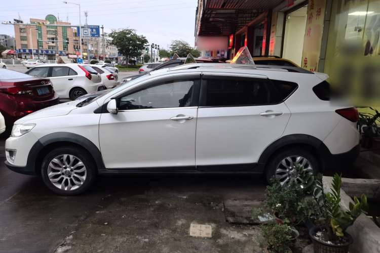 Used Dongfeng Aeolus AX3 2016 1.5L Manual ZhiKu Model Left Side