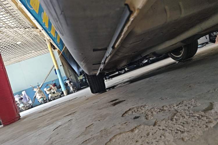 Used Dongfeng Aeolus AX3 2016 1.5L Manual Shangkue Model Left Side Sill