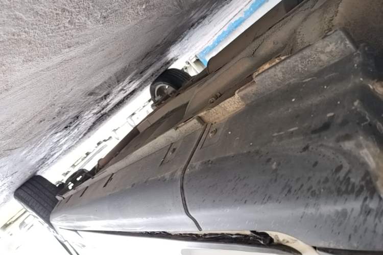 Used Dongfeng Aeolus AX3 2016 1.5L Automatic Shangkue Model Left Side Sill