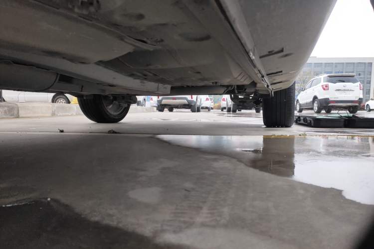 Used Dongfeng Aeolus AX3 2016 1.5L Automatic Shangkue Model Left Side Sill